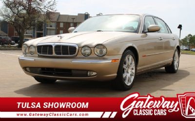 Photo of a 2005 Jaguar XJ8L for sale