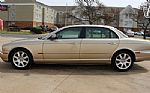 2005 XJ8L Thumbnail 25