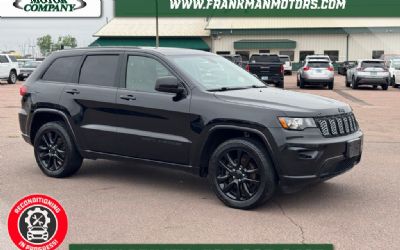 Photo of a 2017 Jeep Grand Cherokee Altitude for sale