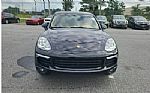 2016 Cayenne Thumbnail 2
