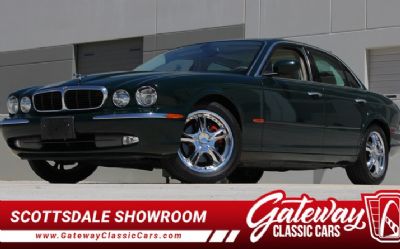 Photo of a 2004 Jaguar XJ8 for sale