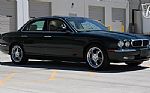 2004 XJ8 Thumbnail 4