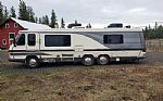1991 29ft Class A Motorhome Thumbnail 3