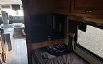 1991 29ft Class A Motorhome Thumbnail 9