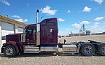 2019 W900 Thumbnail 1