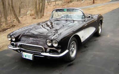 Photo of a 1961 Chevrolet Corvette for sale