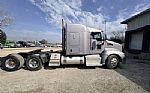 2013 T660 Thumbnail 1
