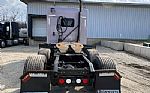 2013 T660 Thumbnail 3
