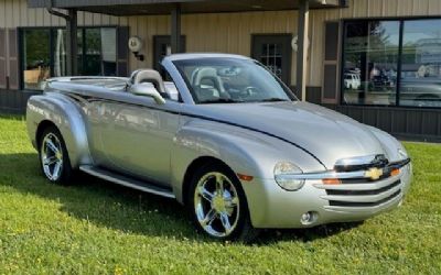 Photo of a 2005 Chevrolet SSR for sale