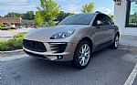 2017 Macan Thumbnail 1