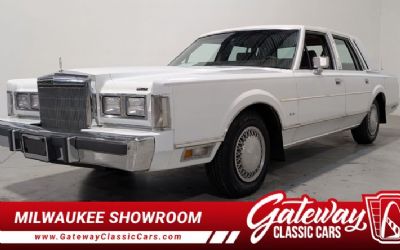 Photo of a 1988 Lincoln Town Car for sale