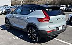 2026 XC40 Thumbnail 5