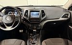 2019 Cherokee Thumbnail 18