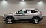 2019 Cherokee Thumbnail 27