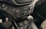 2019 Cherokee Thumbnail 79
