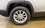 2019 Cherokee Thumbnail 87