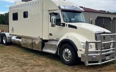 Photo of a 2021 Kenworth T880 With 180