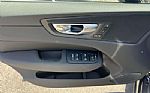 2026 XC60 Thumbnail 15