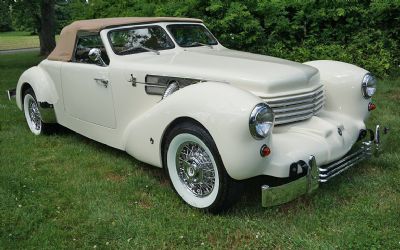 Photo of a 1937 Cord 810 Phaeton Convertible Replica for sale
