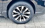 2017 Outback Thumbnail 27
