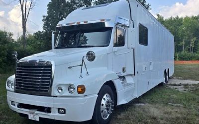 Photo of a 1999 Freightliner Based Toterhome for sale