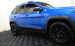 2019 Cherokee Thumbnail 18