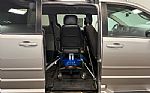2016 Grand Caravan Thumbnail 16