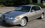 2002 Town Car Executive Thumbnail 19