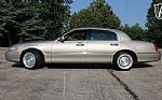 2002 Town Car Executive Thumbnail 22