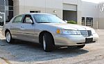2002 Town Car Executive Thumbnail 34