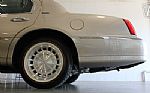 2002 Town Car Executive Thumbnail 63