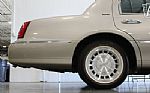2002 Town Car Executive Thumbnail 75