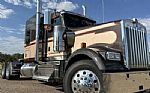 2025 W900L Thumbnail 2