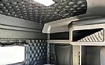 2025 W900L Thumbnail 17
