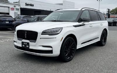 Photo of a 2023 Lincoln Aviator SUV for sale