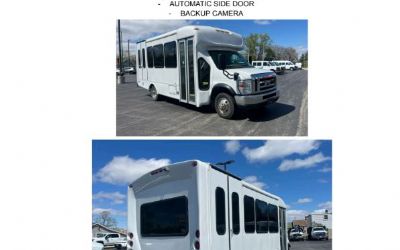 Photo of a 2019 Ford E-350 6-Passenger Van for sale