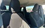 2015 Cherokee Thumbnail 30