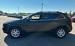 2015 Cherokee Thumbnail 35