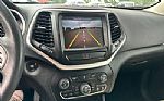 2017 Cherokee Thumbnail 17