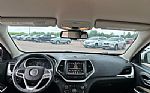 2017 Cherokee Thumbnail 26