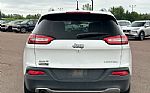 2017 Cherokee Thumbnail 37