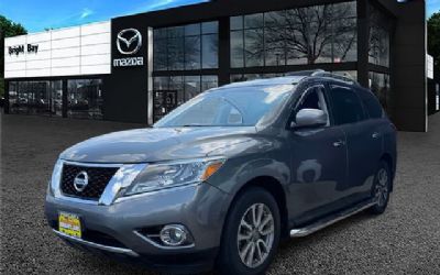 Photo of a 2015 Nissan Pathfinder SUV for sale