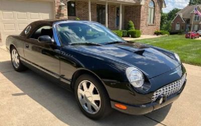 Photo of a 2002 Ford Thunderbird for sale