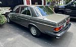 1982 300-Class Thumbnail 4