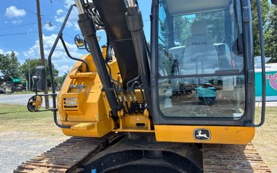 Photo of a 2022 John Deere 135G | One-Owner | 1,687 Hours | Low-Hour Excavator | for sale