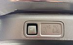 2024 Navigator Thumbnail 6