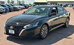 2025 Altima Thumbnail 4