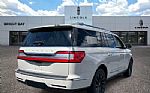 2021 Navigator L Thumbnail 3
