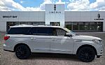 2021 Navigator L Thumbnail 4