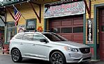 2017 XC60 Thumbnail 1